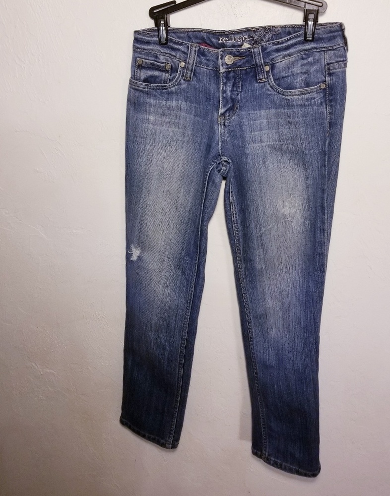 Refuge  Medium Wash Jeans